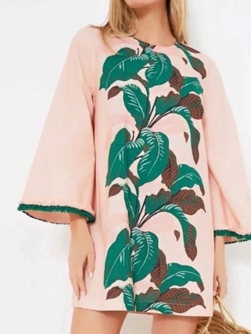 TuckerNuck Vibrant Palms Feather Jamie Dress Size:M